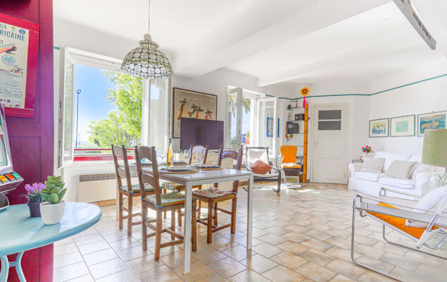 Le Palais Foch - Photo 1